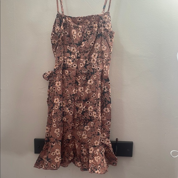 Floral Pink Sleeveless Dress - Picture 3 of 4